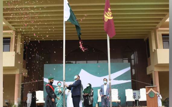 جامعہ کراچی:یوم آزادی کےموقع پر پرچم کشائی کی تقریب