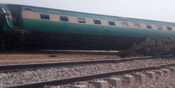 بلوچستان میں ریلوے لائن پر بم دھماکہ