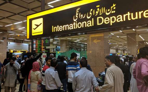 کراچی ایئر پورٹ پر مسافر خوار، ایف آئی اے کاؤنٹر عملے کی کمی کا شکار