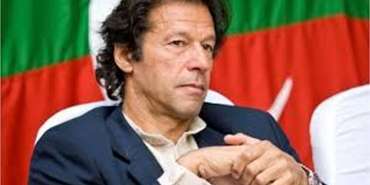 وزیر اعظم عمران خان کی مزارِ قائد پہنچ گئے