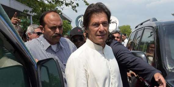 وزیراعظم عمران خان پاک فوج کے ہیڈکوارٹر جی ایچ کیو پہنچ گئے