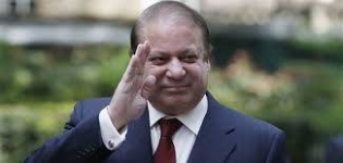 وزیراعظم نواز شریف اپنے ایک روزہ دورے پر آج کراچی پہنچ گئے