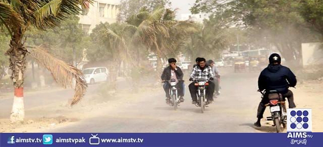 کراچی میں گردوغبار اڑنے اور تیز ہوائیں چلنے سےشہری دیگرامراض کا شکار 