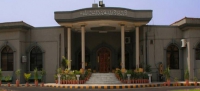 سکولوں پر پولیس کا قبضہ ، سیکریٹری داخلہ اور آئی جی اسلام آباد کو شوکاز نوٹس جاری