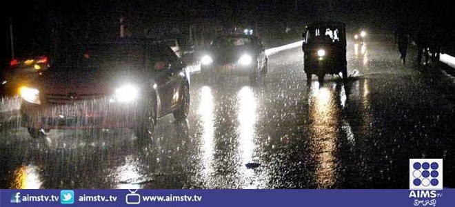 کراچی کے مختلف علاقوں میں بارش سے موسم خوشگوار ہوگیا