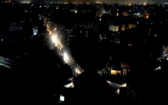 کراچی میں چند بوندیں پڑتے ہی بجلی گل ہوگئی