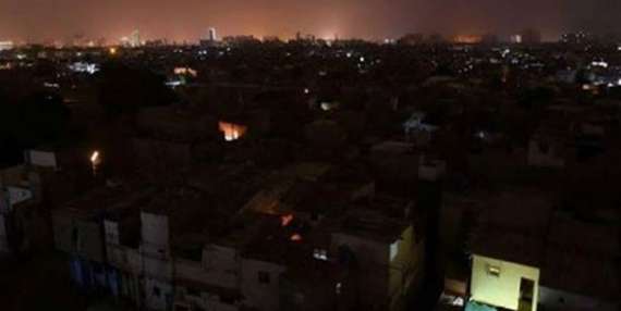 روشنیوں کے شہر کراچی میں بجلی کی فراہمی جزوی طور پر بحال