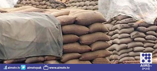 سندھ حکومت نے مٹی سے بھری گندم کی بوریاں تھر پہنچا دی
