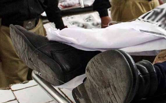 ڈیرہ غازی خان میں پولیس گاڑی کےقریب دھماکہ