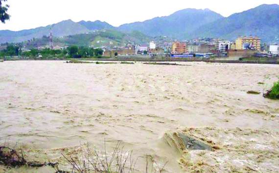 لوئر دیر: تیز بارش کے دوران سیلابی ریلے میں مکان بہہ گیا