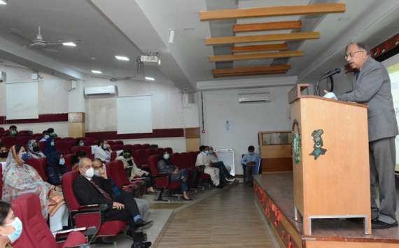 جناح سندھ میڈیکل یونیورسٹی میں نرسنگ کےنئےطلباءکااستقبال