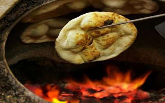 نانبائیوں کی ہڑتال کادوسرادن،ایک روٹی کی قیمت 60 روپےتک جاپہنچی
