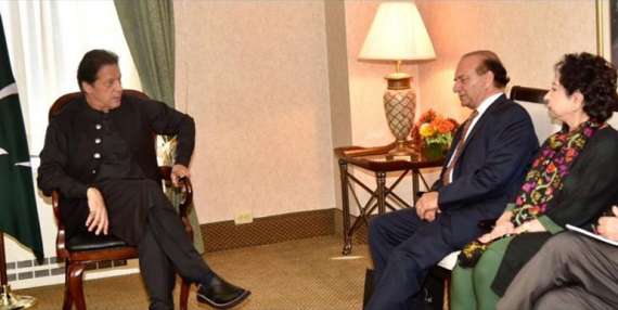 وزیراعظم عمران خان سے کشمیر اسٹڈی گروپ کے بانی کی ملاقات